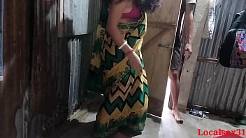 Indian housewife Sonali indulges in anal sex with lover